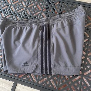 Woman’s shorts